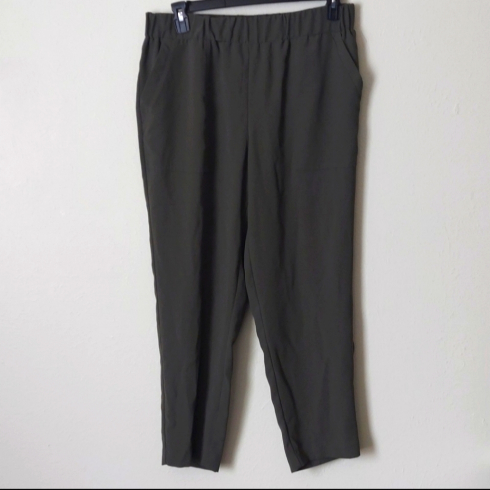 Ava & Viv Olive Ankle Pants